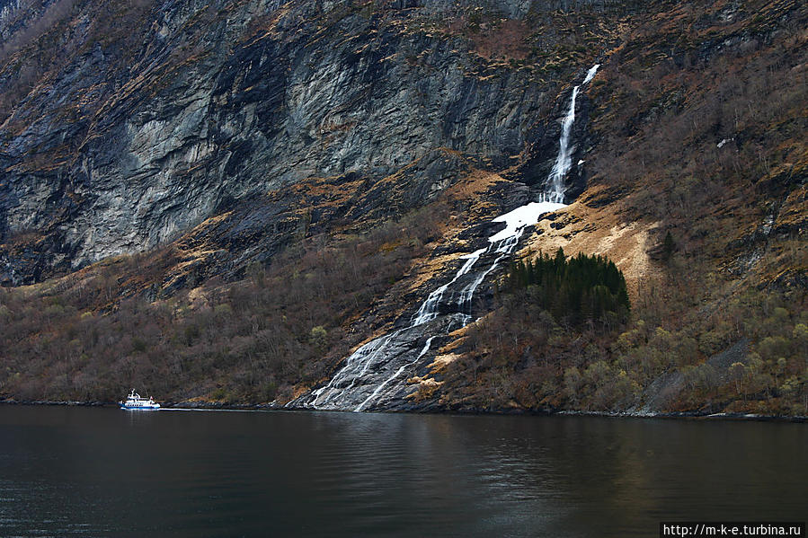 Открытие навигации на Гейрангерфьорде Гейрангер - Гейрангерфьорд, Норвегия