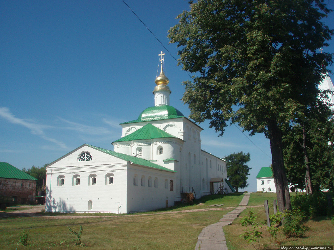 церковь Троицы Живоначальной Фролищи, Россия