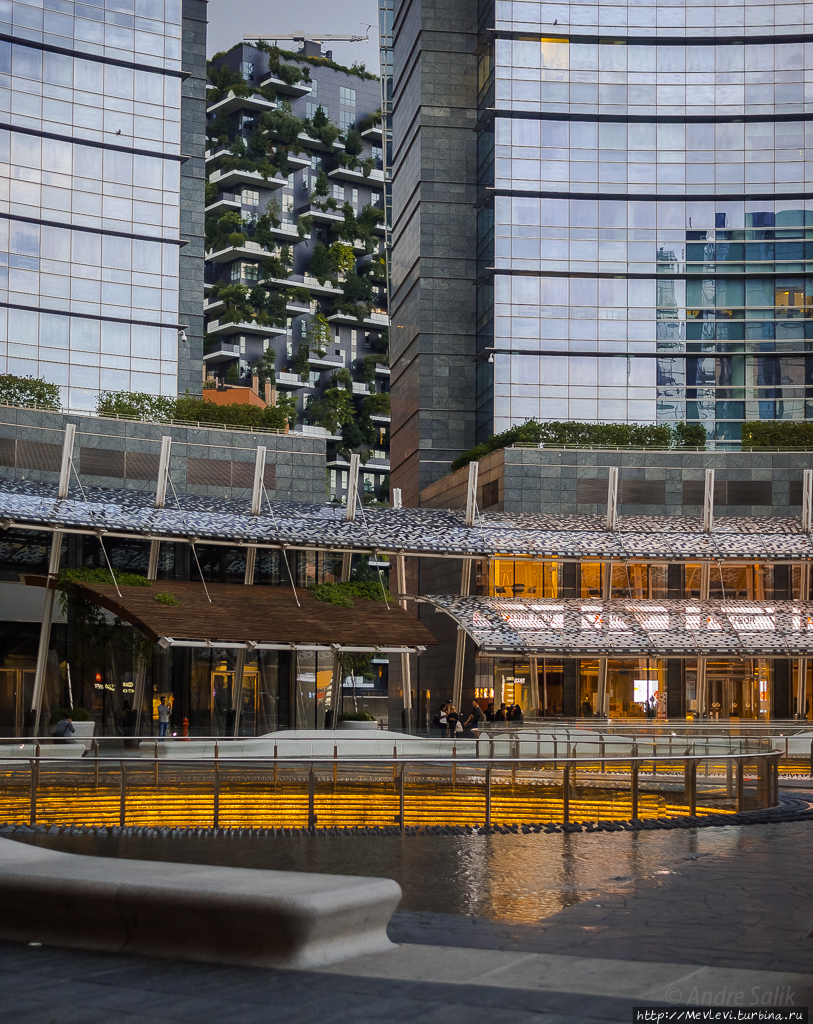 Вечерний Милан. Мегаполис Милан, Италия