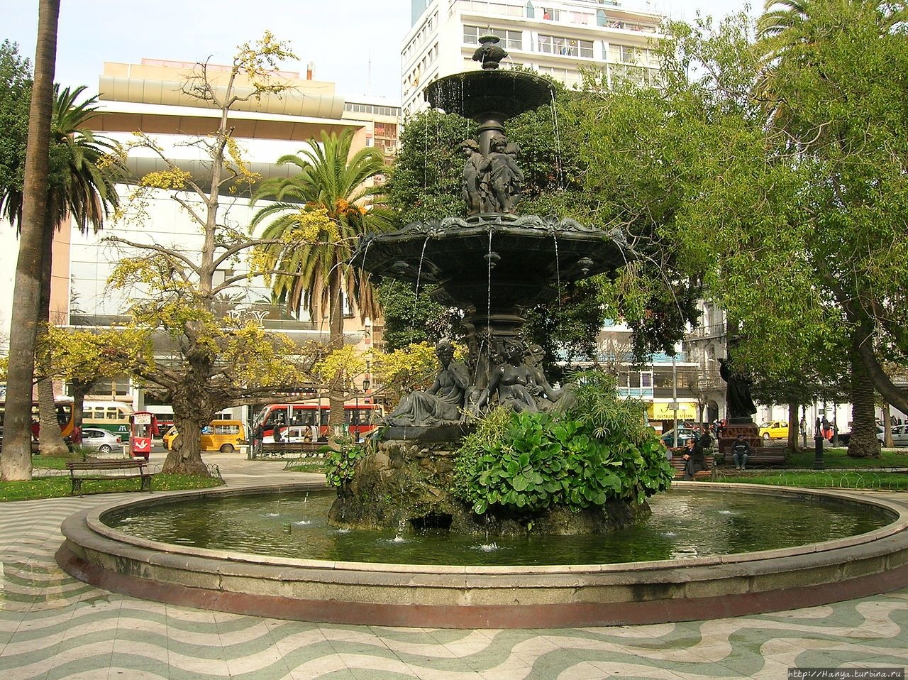Площадь виктории. Мехико Plaza Victoria. Мехико Plaza Victoria 1. Виктория Плаза фонтан.