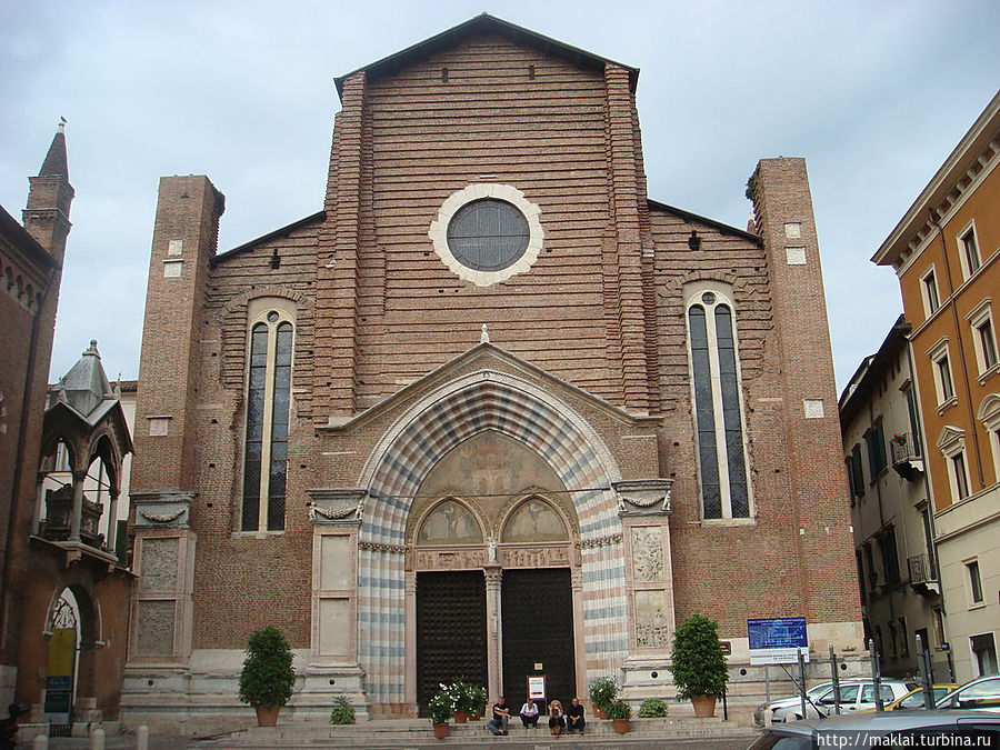 Базилика Святой Анастасии. Верона, Италия