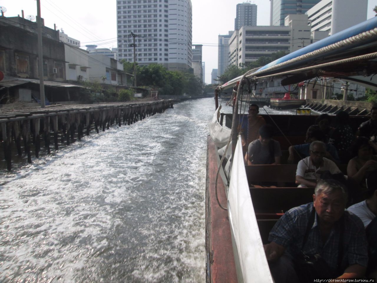 Поездка по городу речным транспортом Бангкок, Таиланд