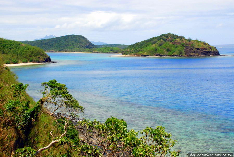 Вид с острова Дравага Остров Дравака, Фиджи