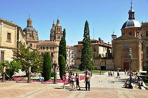 На площади Аная