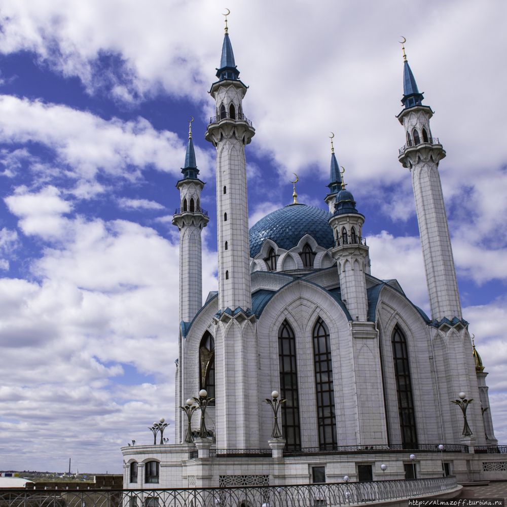 Мирное сосуществование ислама и христианства в Казани Казань, Россия
