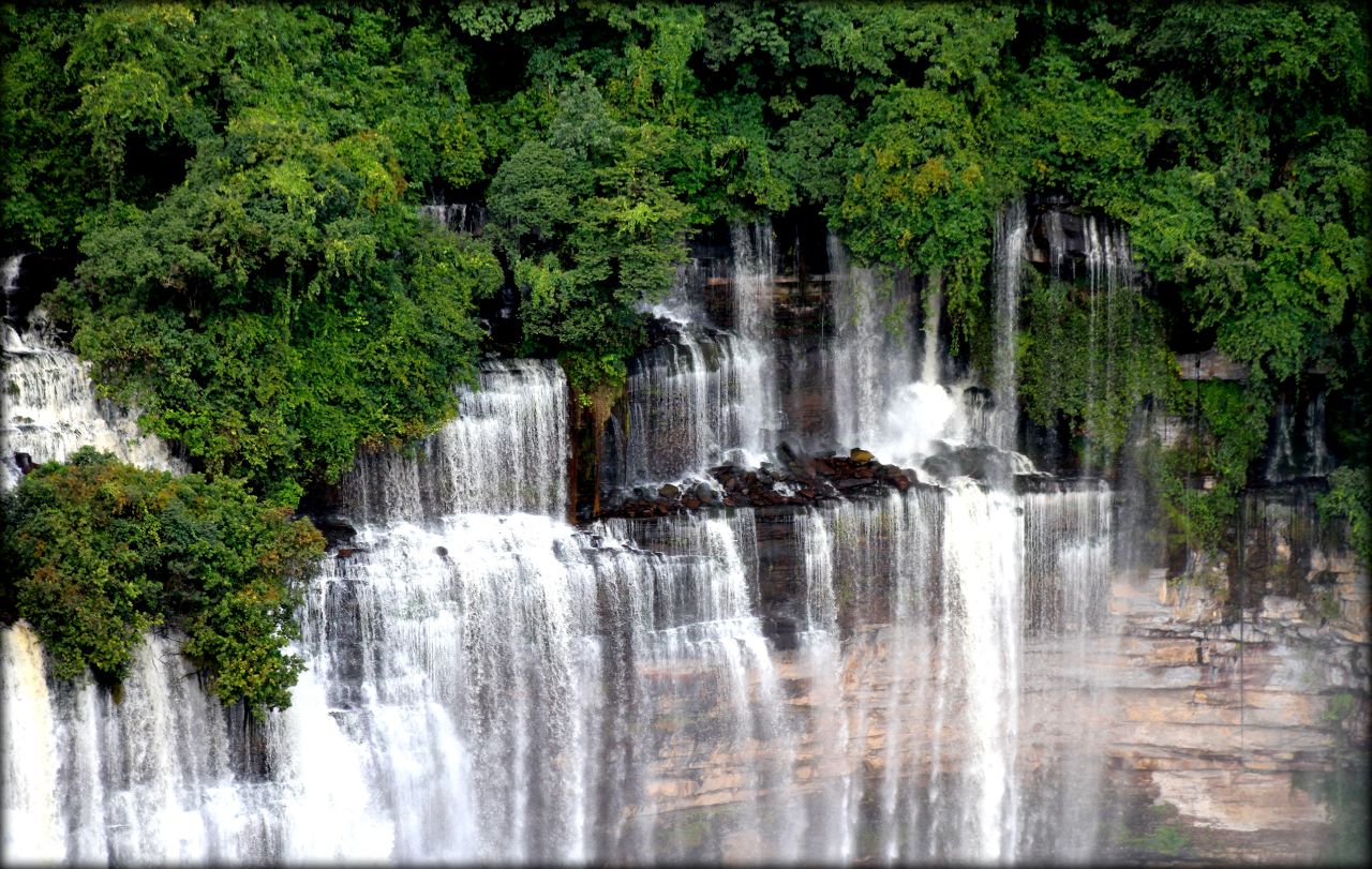 Водопад Каландула Каландула, Ангола