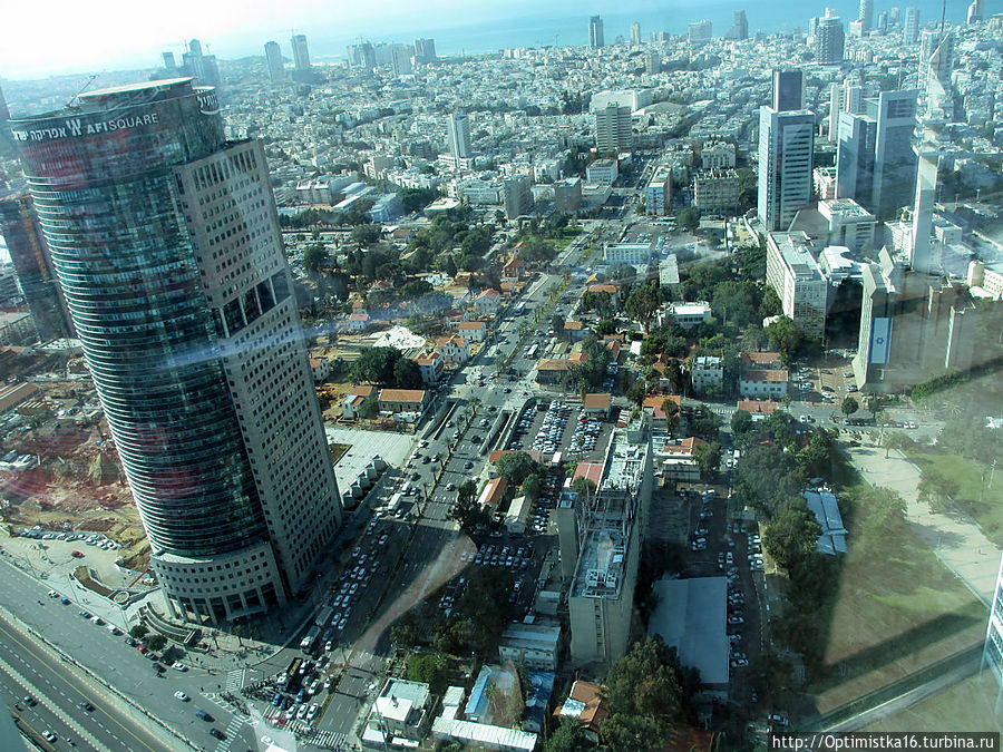 Прогулка по небоскрёбу центра Азриэли — приятное развлечение Тель-Авив, Израиль