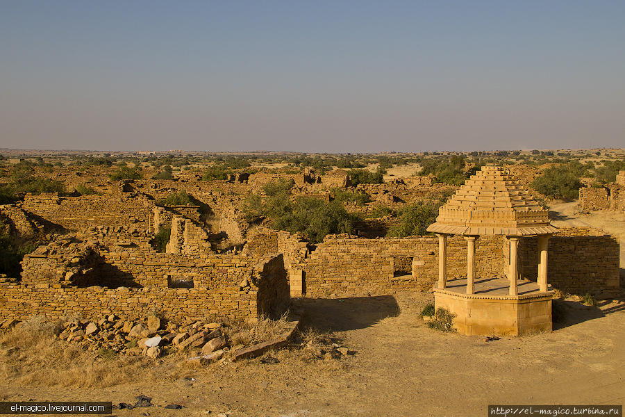 Заброшенная деревня Кулдхара и жители пустыни Тар Джайсалмер, Индия