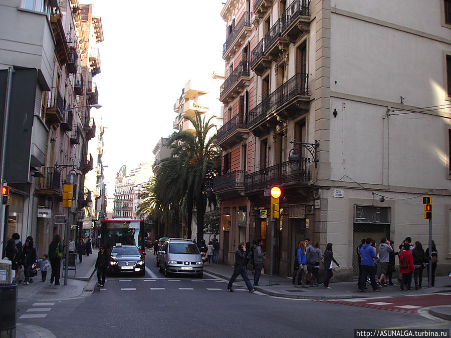 Барсело́на —  туристическая жемчужина Испании Барселона, Испания