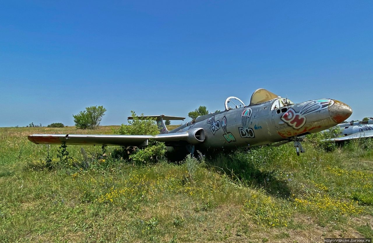 Старый аэродром ДОСААФ Волчанск, Украина