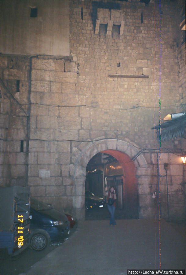 Ворота Баб Кисаб( римские ворота посвященные Сатурну) сейчас часовня Св. Павла