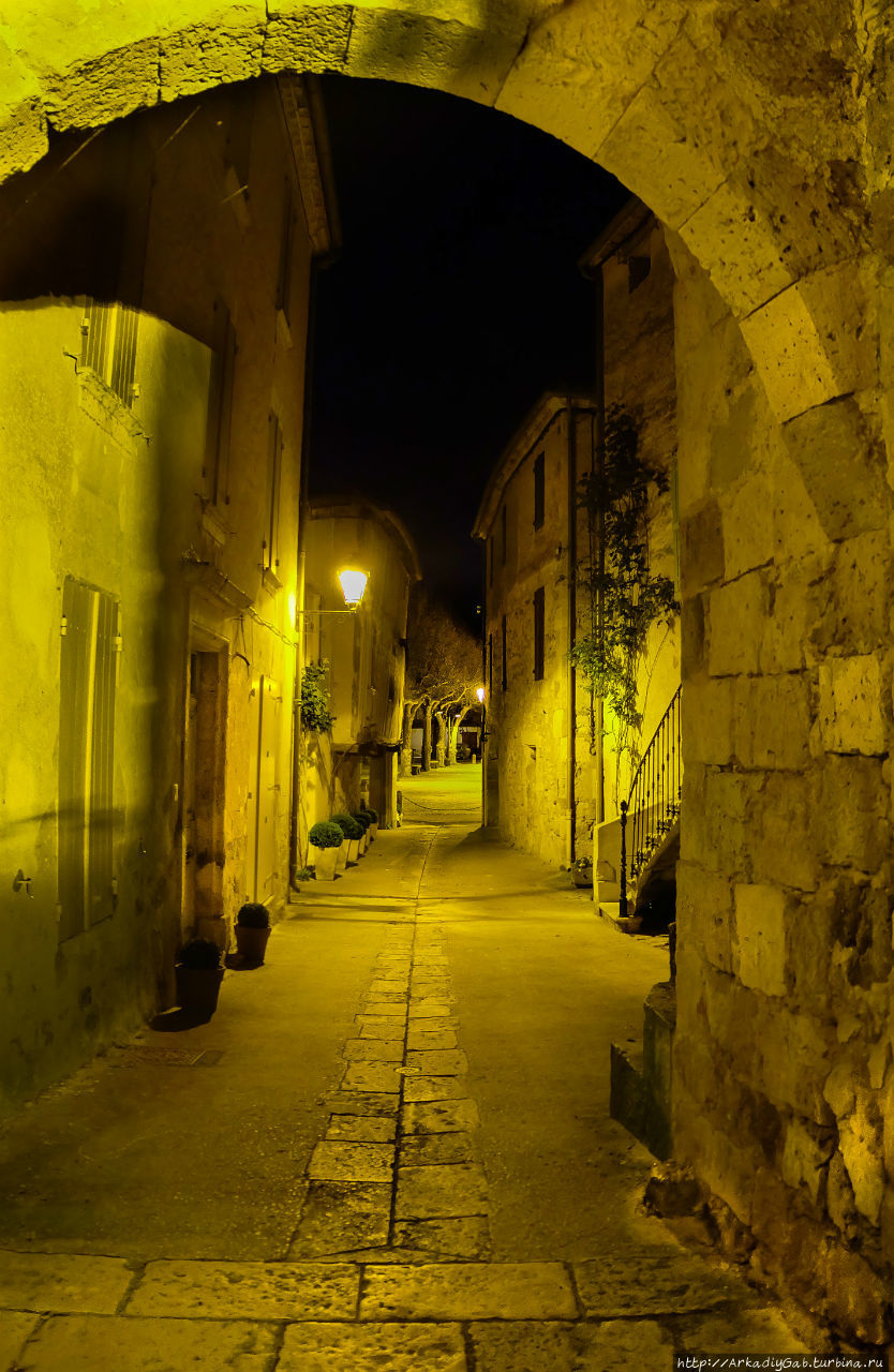 И дольше века длилась ночь Немур, Франция