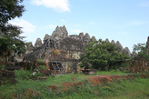 Вид с боку на храм Пном-Бакенг. Фото из интернета