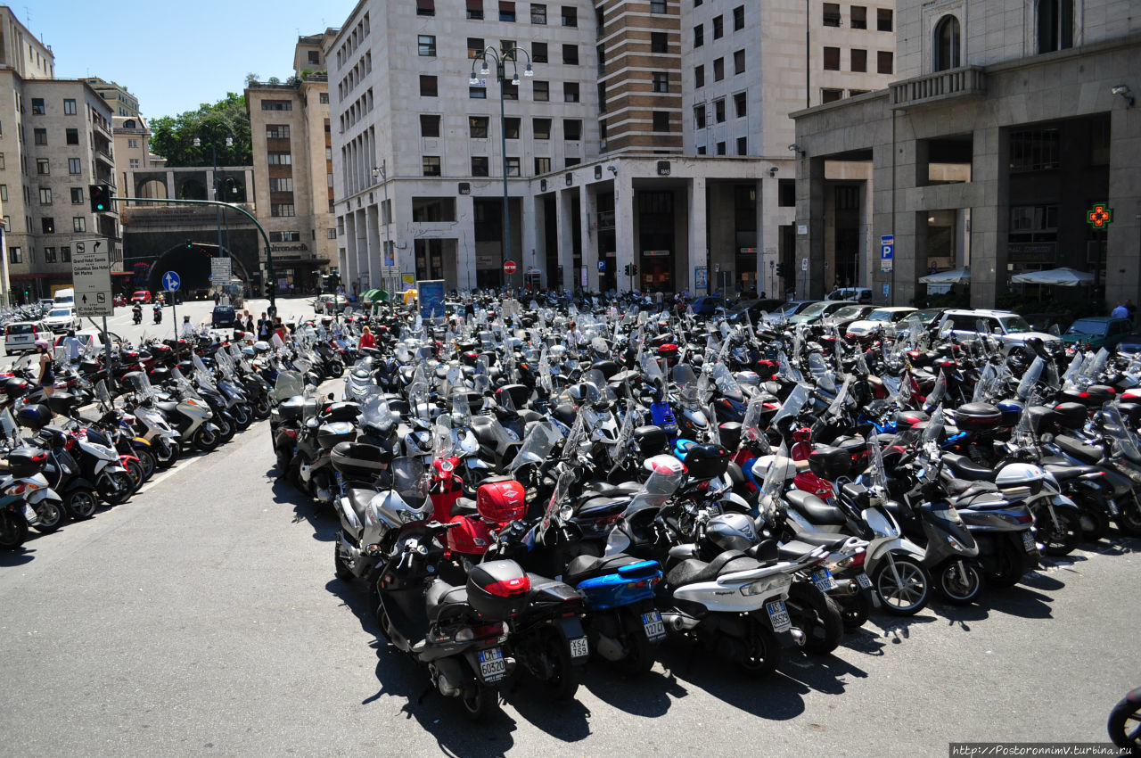 Италия без скутеров — не Италия Генуя, Италия