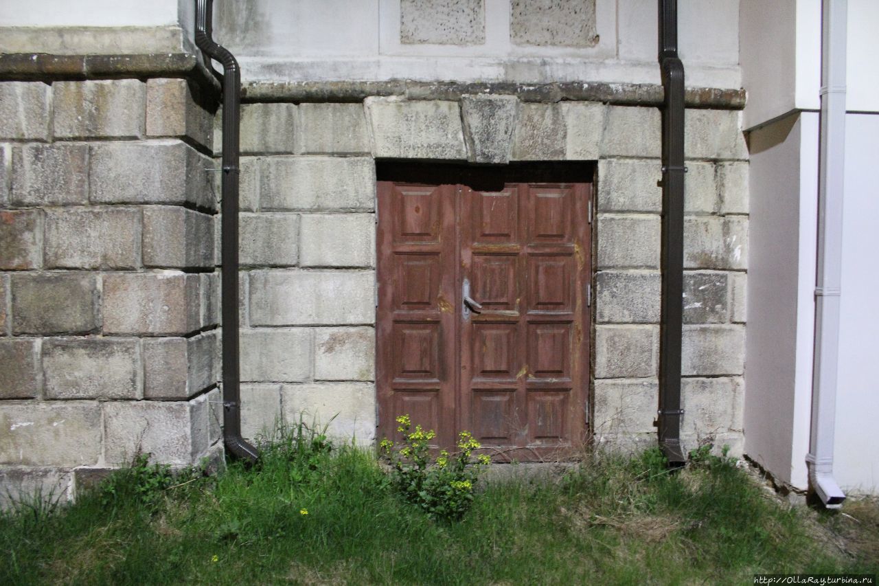 Вход куда-то. Даугавпилс, Латвия