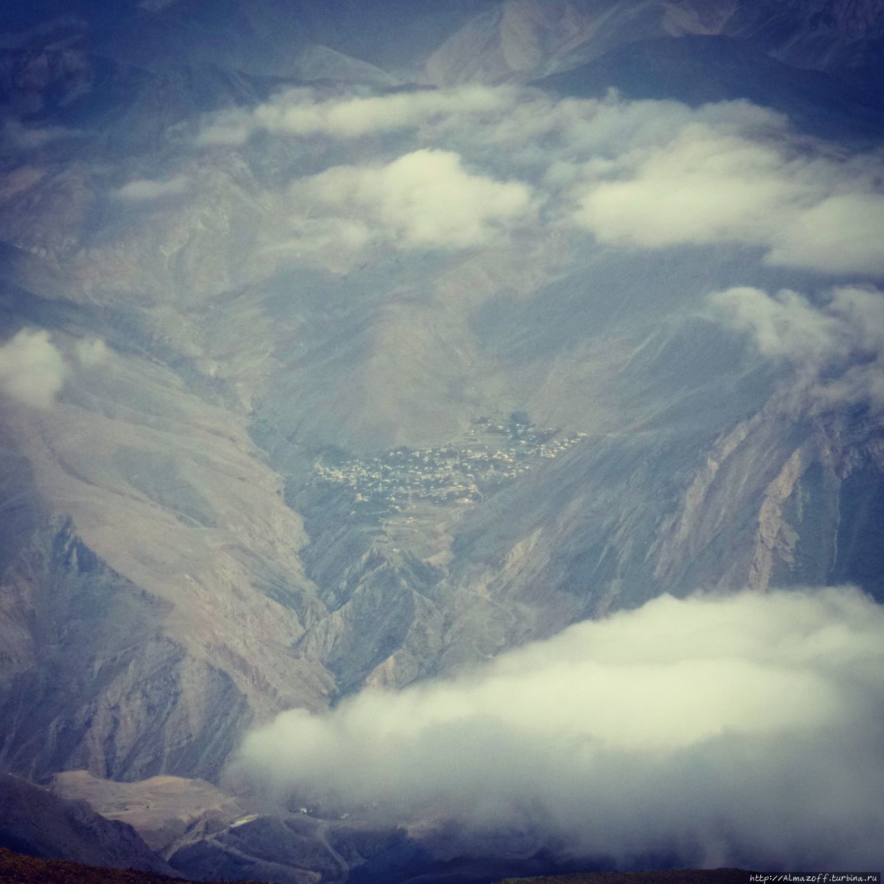 Восхождение на самый высокий вулкан Азии Гора Дамаванд (5,609м), Иран