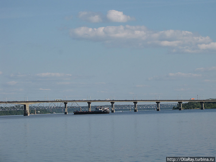 А вот и мост через Волгу.