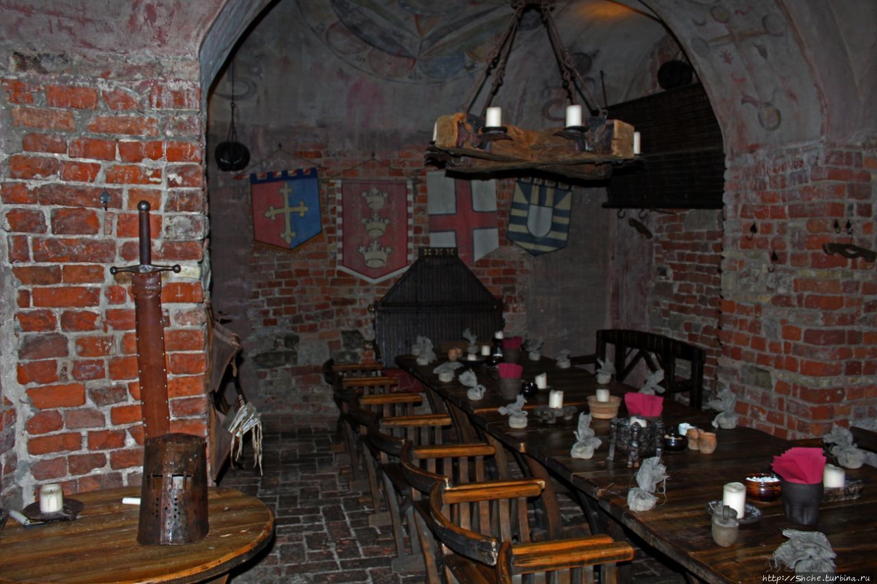 Аутентичный средневековый ресторан Розенгральц Рига, Латвия