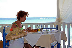 обеды с видом на море