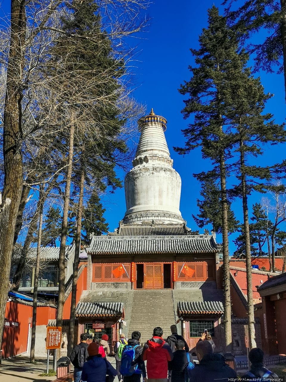 Храм Таюань и Большая белая пагода Священная Гора Утайшань, Китай