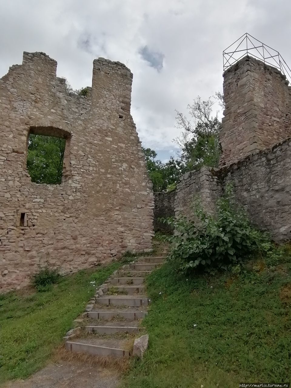 Замок Альтенбаумбург Бад-Кройцнах, Германия