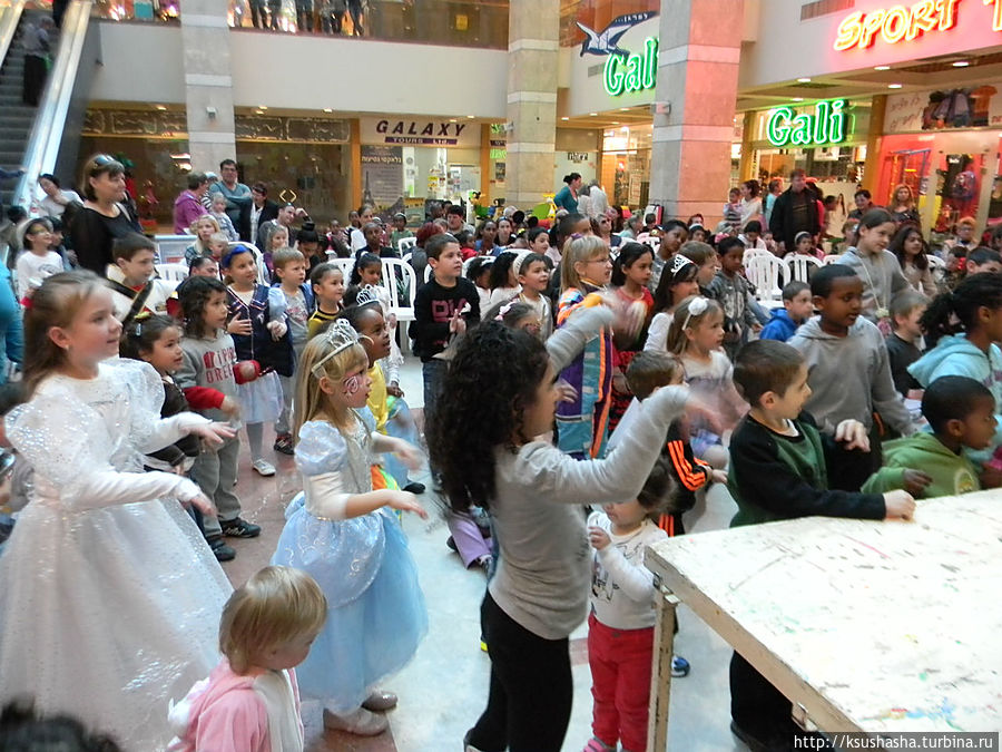 Пурим. Детское лицо праздника Арад, Израиль