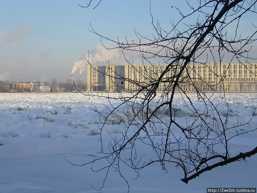 Ледяные торосы на Неве Санкт-Петербург, Россия