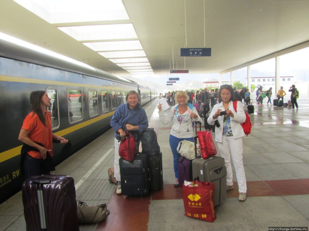 Железнодорожный вокзал Лхасы Лхаса, Китай