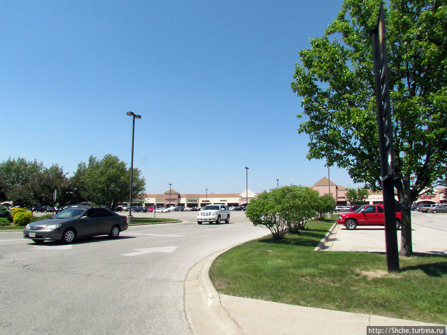 Берч Ран — город, существующий для шоппинга Берч-Ран, CША