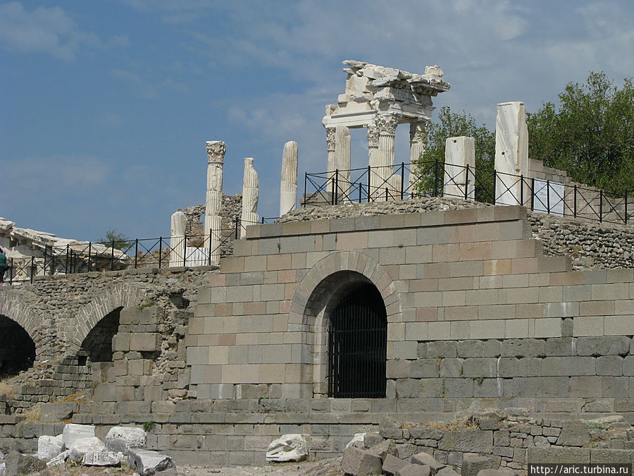 Акрополь,Бергама Восточная Анатолия, Турция