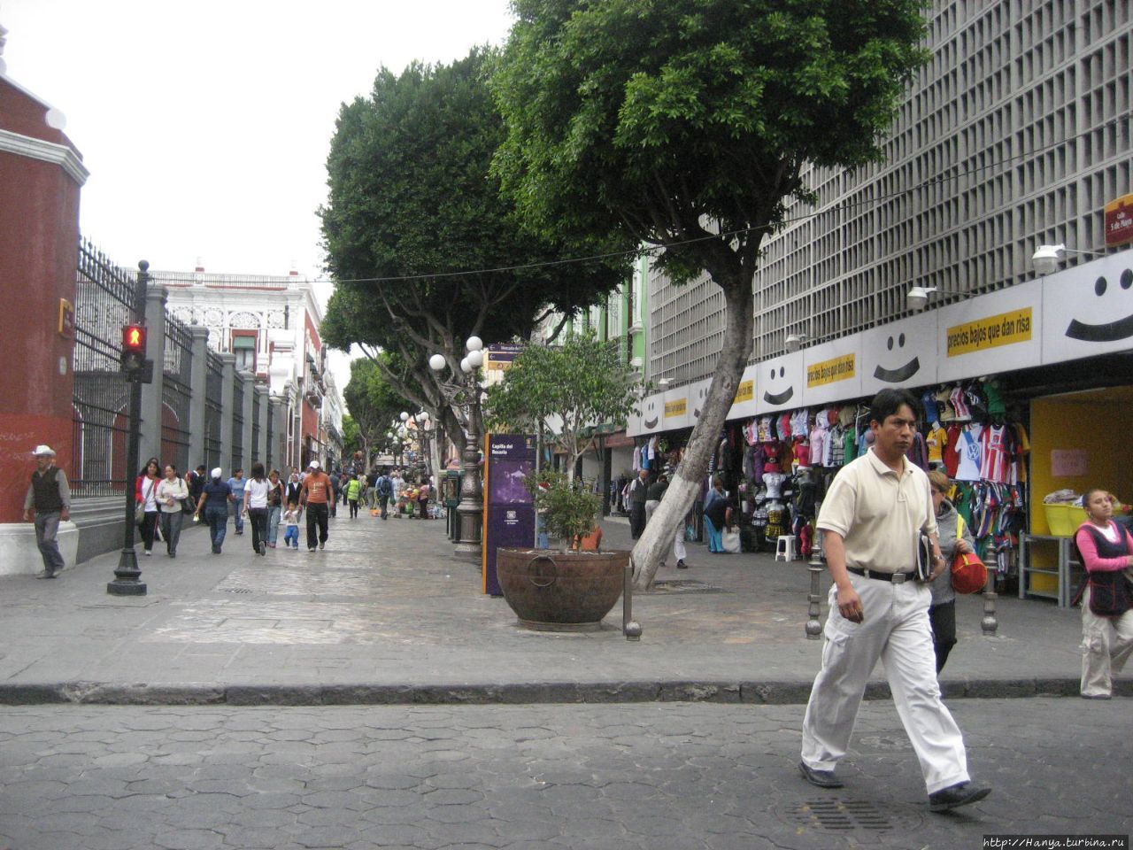 Улицы исторического центра Пуэблы Пуэбла, Мексика