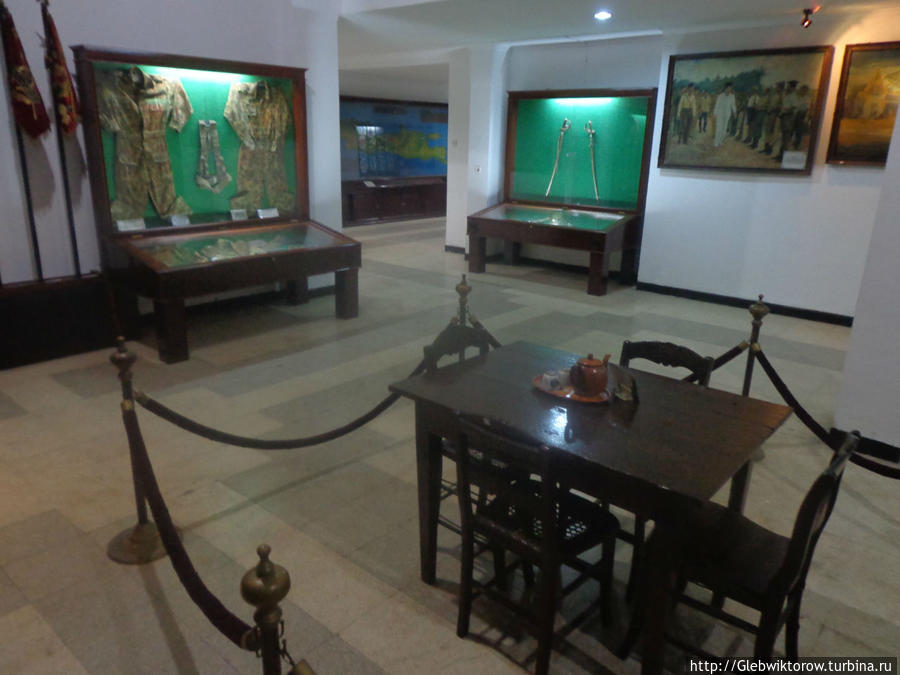 Военный музей в г.Бандунг Бандунг, Индонезия
