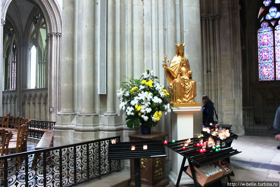 Нотр -Дам де Байе Байё, Франция