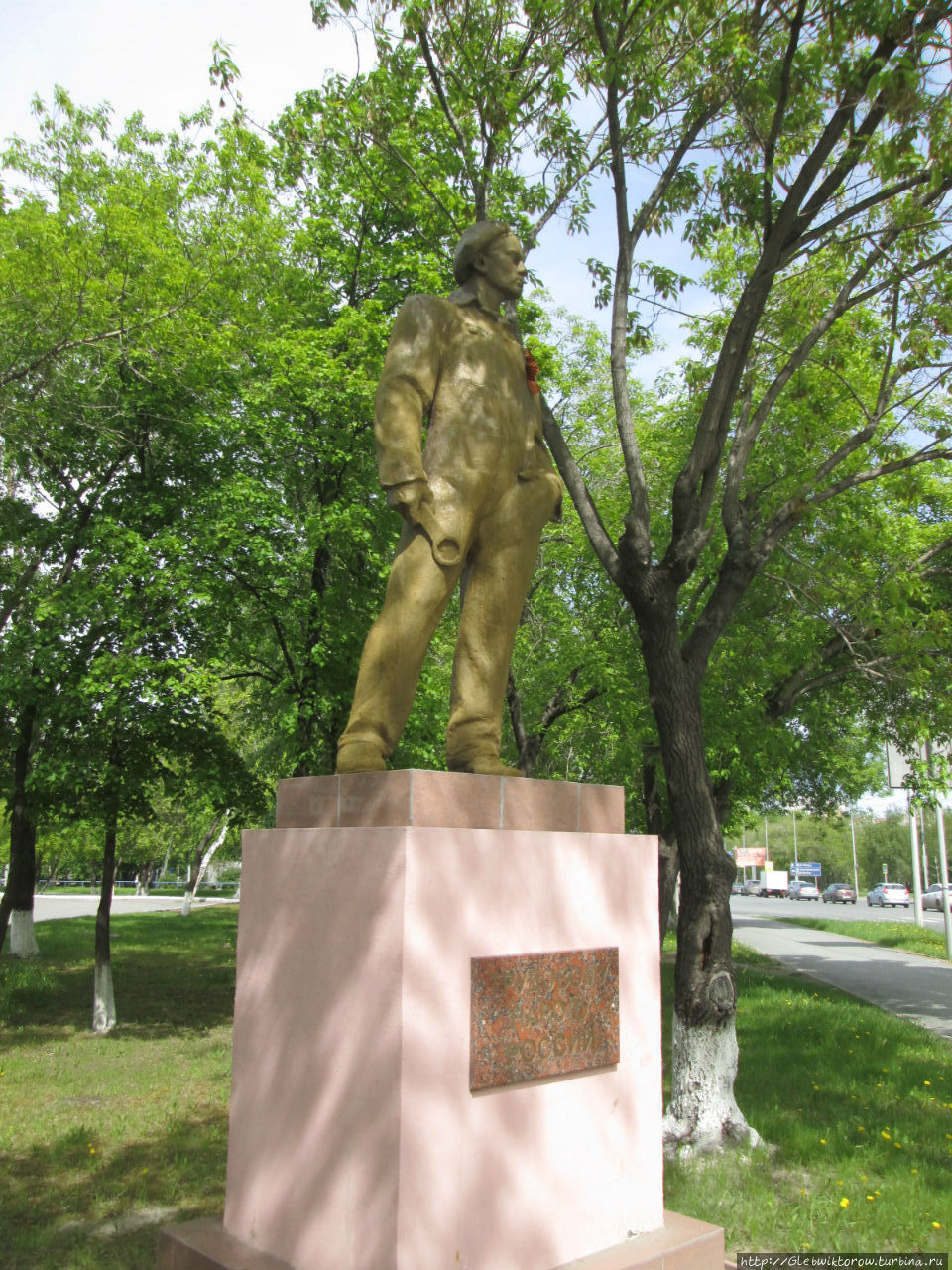 Памятник Трудовому народу России Тюмень, Россия