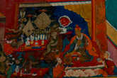 Гуру Падмасамбхава подчиняет Пекхара (в железной шляпе слева) при помощи магической красной маски.
