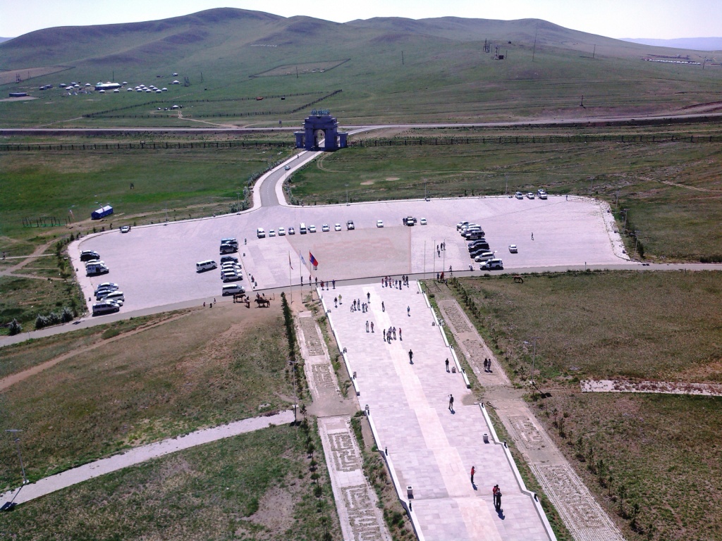 Вид с головы коня Чингизхана (со смотровой площадки). Улан-Батор, Монголия