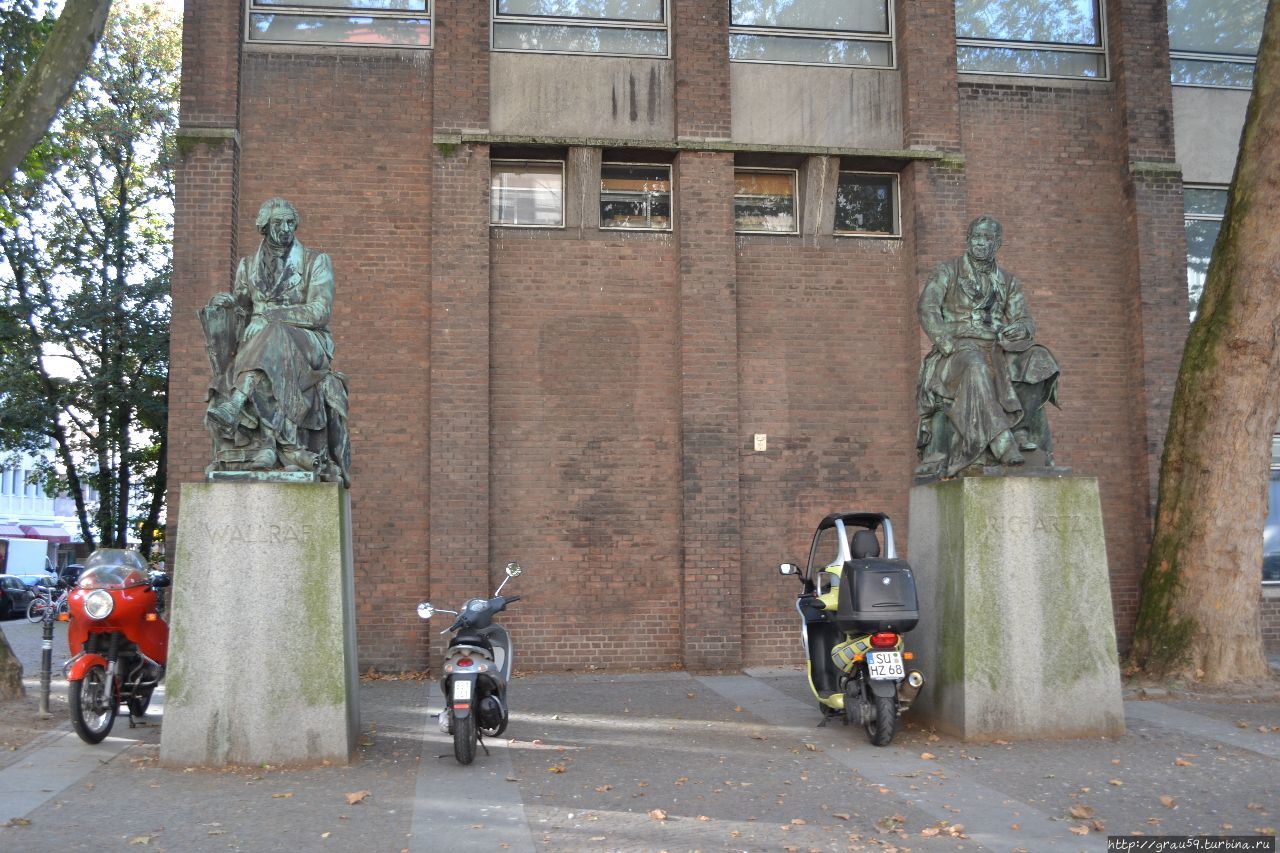 Памятник Фердинанду Вальрафу и Йоганну Рихартцу Кёльн, Германия