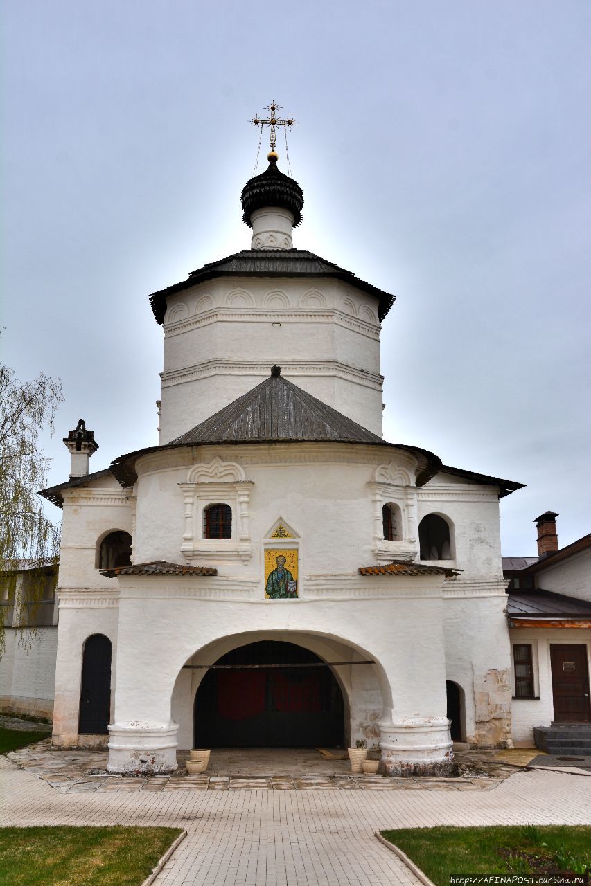 Свято-Успенский монастырь Старица, Россия