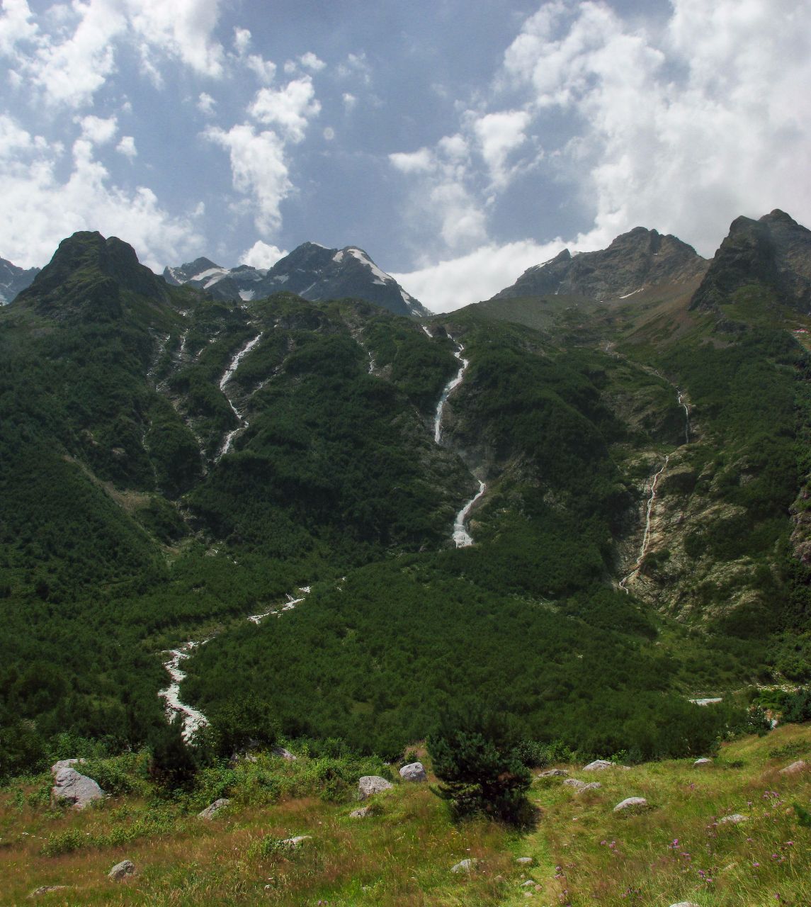 Северный нац парк. Северная Осетия Дигория , водопад три сестры. Дигорское ущелье Северная Осетия. Водопад три сестры Дигорское ущелье Северная Осетия. Национальный парк Алания, Дигорское ущелье.