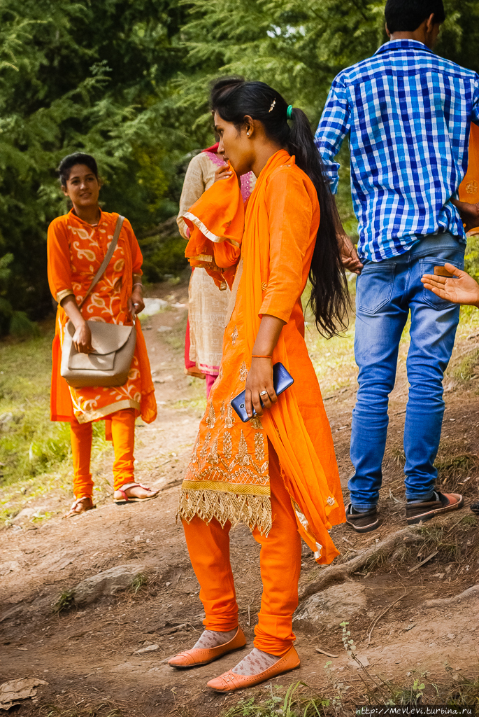 Восхождение к Храму Штат Химачал-Прадеш, Индия