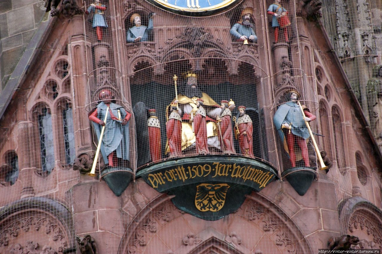 Фрауэнкирхе (церковь Богородицы) Нюрнберг, Германия