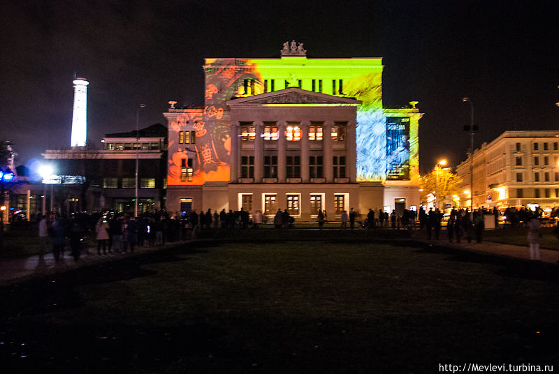 Фестиваль света “Staro Rīga” («Рига сияет») Рига, Латвия