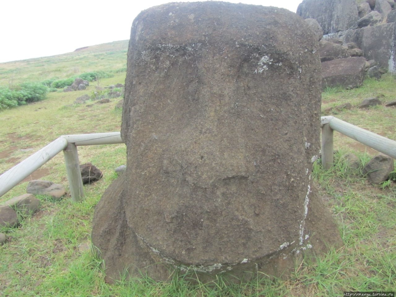Комплекс Аху Винапу Остров Пасхи, Чили