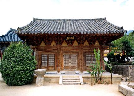 Храм Тонгдоса / Tongdosa temple (극락보전)