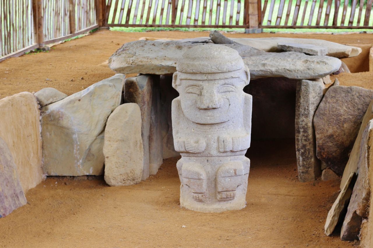 Археологический парк Альто-де-лас-Пьедрас Иснос, Колумбия