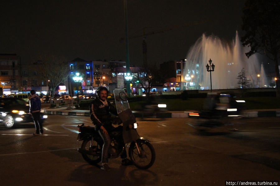 Мотоциклист Тегеран, Иран