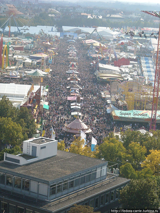 Октоберфест. Вид сверху