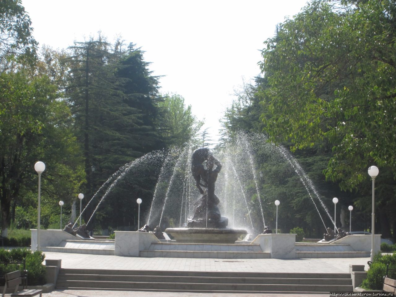 6-ой павильон — самый красивый в парке да еще и со Сталиным Цхалтубо, Грузия