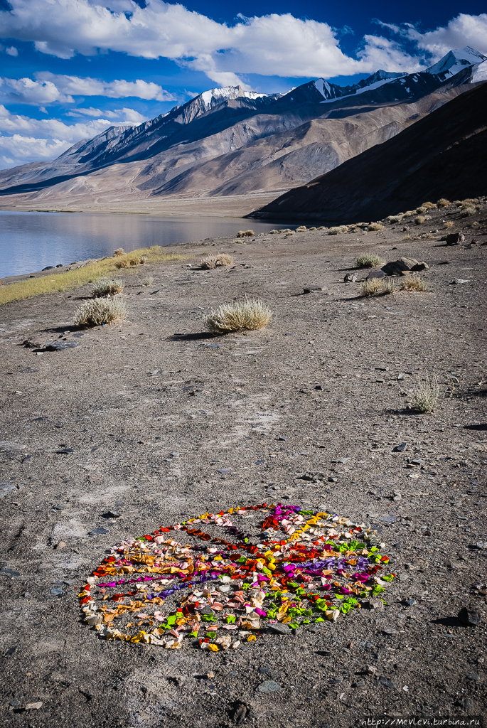Озеро Пангонг Штат Джамму-и-Кашмир, Индия