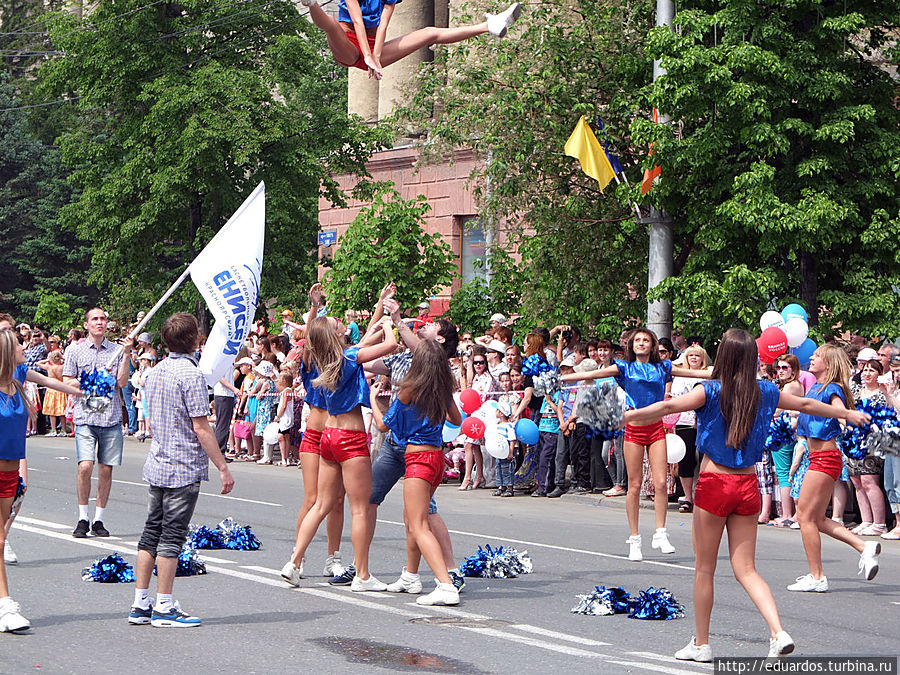 Верные подруги должны поймать)))